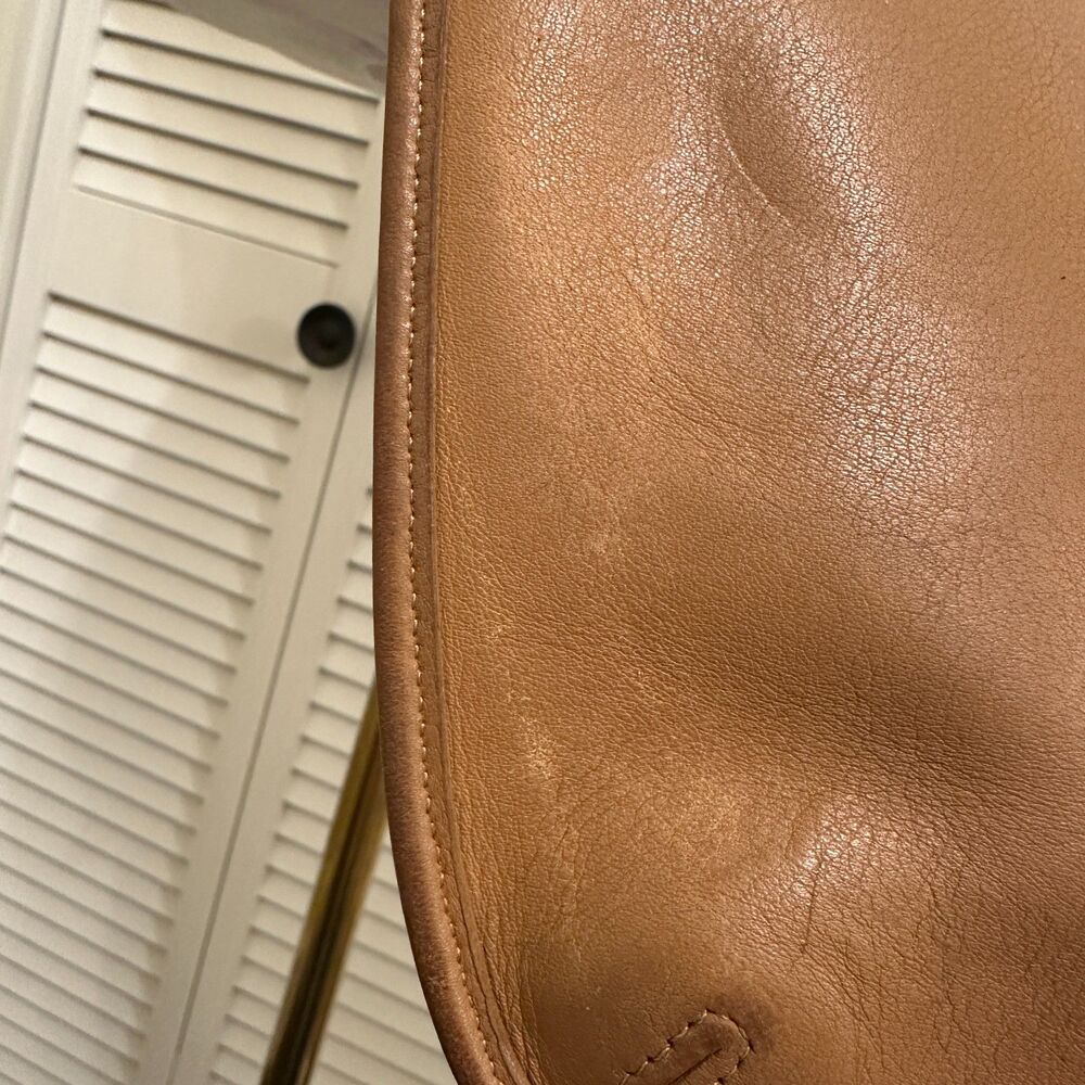 Vintage Coach Slim Saddle Flap Bag Tan Leather Crossbody Full Grain Leather - Picture 8 of 8